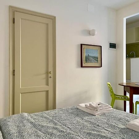Modern Apartment Navigli มิลาน ภายนอก รูปภาพ