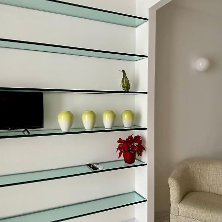 Modern Apartment Navigli มิลาน ภายนอก รูปภาพ
