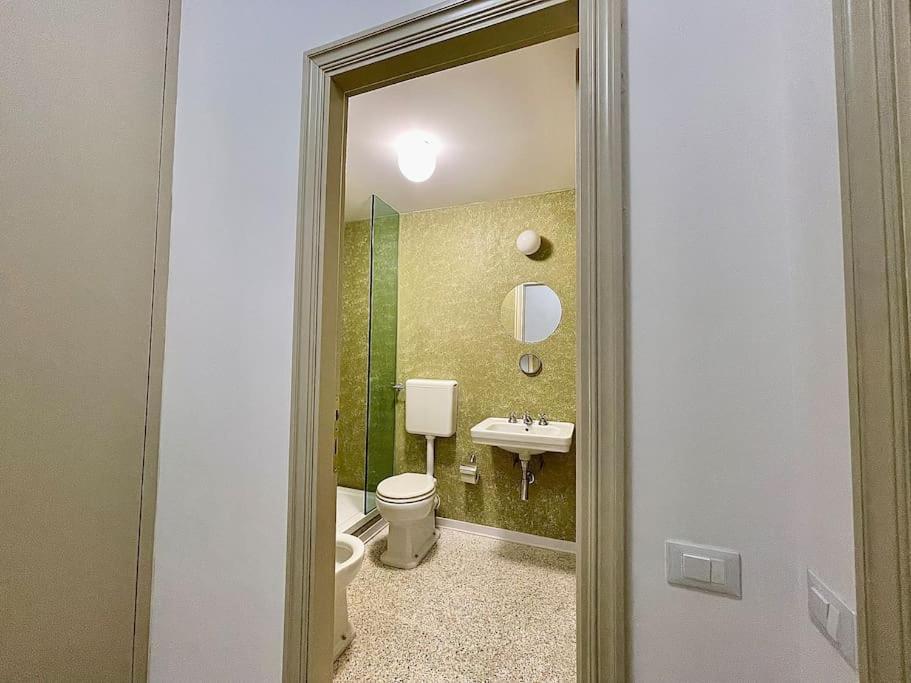Modern Apartment Navigli มิลาน ภายนอก รูปภาพ