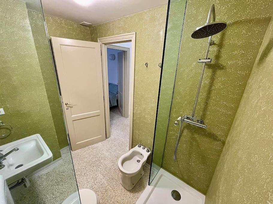 Modern Apartment Navigli มิลาน ภายนอก รูปภาพ