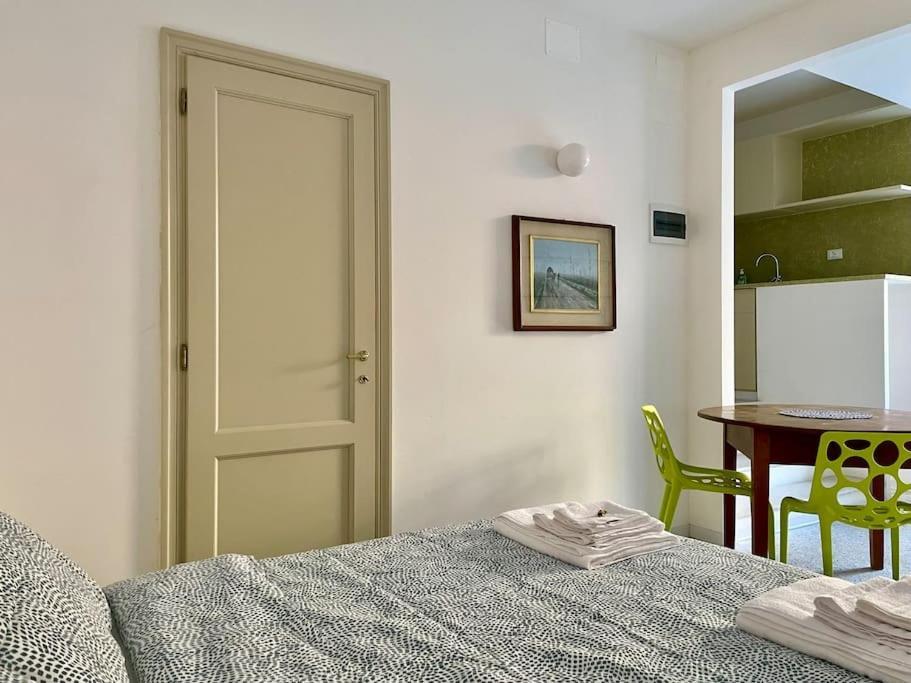 Modern Apartment Navigli มิลาน ภายนอก รูปภาพ